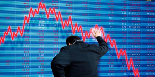 Belum ada kepastian kenaikan harga BBM, IHSG ditutup melemah
