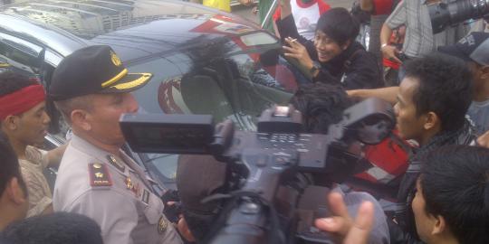 Sweeping di Jalan Cikini Raya, HMI rusak mobil pelat merah