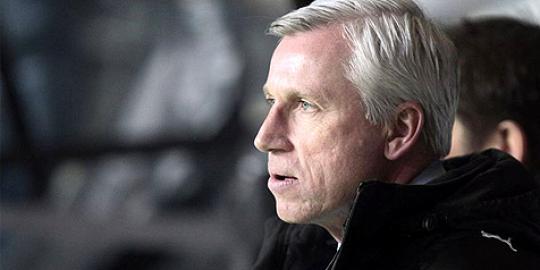 Pardew: Saya bertahan di Newcastle