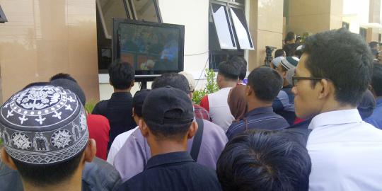 Ruang sidang Kopassus penuh, pengadilan pasang 3 TV LCD di luar
