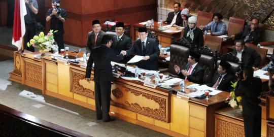 Legislator penonton atau penunggu