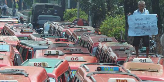 Sebelum naikkan tarif angkot, Jokowi akan temui sopir & kernet