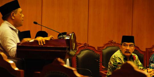 Muchtar Pakpahan bersaksi di MK, Jusuf Kalla batal hadir