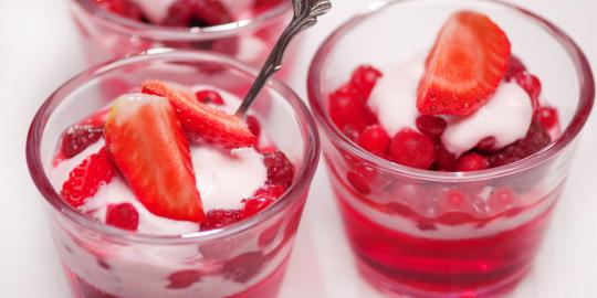 [Resep] Strawberry Jelly, cemilan segar yang menggugah selera