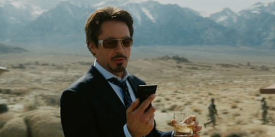 HTC kontrak Robert Downey Jr. sebagai brand ambassador