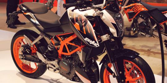 Membredel ketangguhan KTM Duke 390