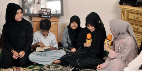 Sebelum ke rumah sakit, Pipik diinfus hingga 4 botol