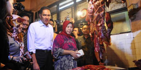 Mendag Gita Wirjawan sidak ke Pasar Tebet