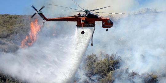 Indonesia sewa pesawat water bombing dari Rusia dan Korsel