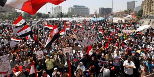 Perempuan Mesir melahirkan saat protes di Tahrir