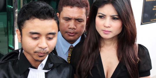 Di Polsek Mampang, Novi teriak-teriak minta diperkosa polisi