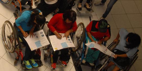 Jokowi minta TransJakarta bisa diakses penyandang disabilitas
