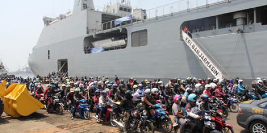Mudik lintas Jawa? kapal TNI berkapasitas 1.000 motor disiapkan