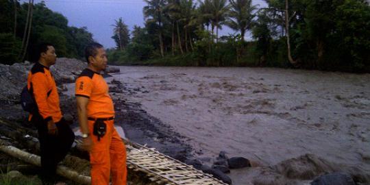 Tanggul Kali Kutho jebol, banjir bandang melanda Kendal