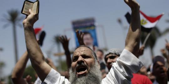 Malaikat Jibril muncul saat  demo  pendukung Mursi merdeka com