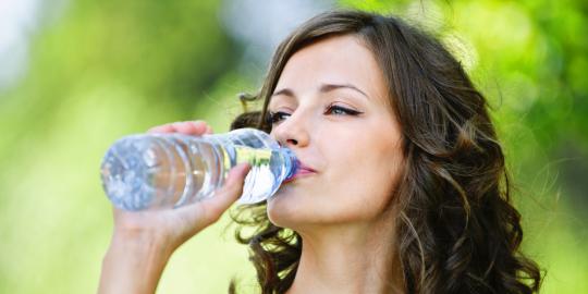 Minum banyak air bisa tingkatkan konsentrasi?
