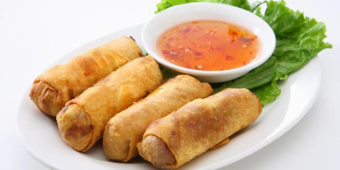  Resep  Sajikan lumpia jagung keju untuk  camilan buka  