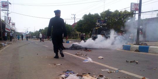 Mobil FPI tabrak dan seret warga, sempat senggol polisi Kendal