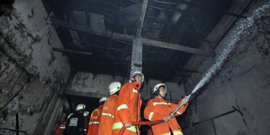 Ditinggal tarawih, rumah di Kalideres terbakar