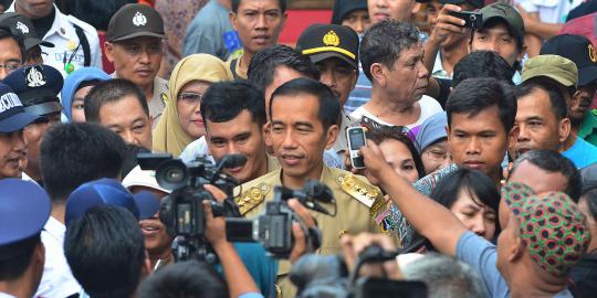 5 serangan bertubi-tubi soal blusukan Jokowi