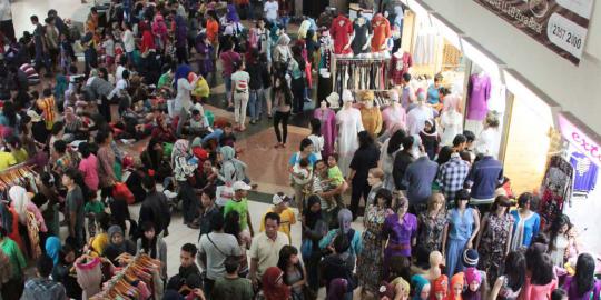Listrik padam, pedagang di Blok A Tanah Abang sepi pembeli