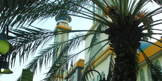 Berkah Ramadan, pohon kurma di Masjid Al Barkah Bekasi panen