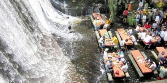 bawah air terjun filipina rev1