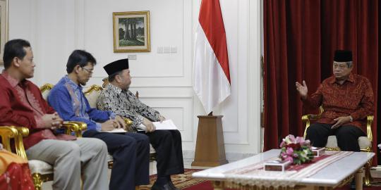 Presiden SBY serahkan zakat mal dan fitrah ke Baznas