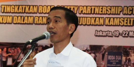 Ceramahi polisi soal pemimpin, Jokowi cerita soal kudeta Mesir