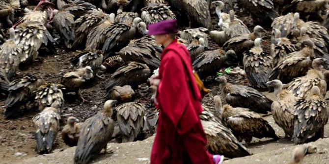 Tradisi Mayat Jadi Santapan Burung Masih Berlaku Di Tibet
