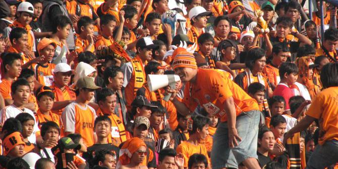 Supaya akrab, Jakmania & Bobotoh diajak Jokowi nongkrong 