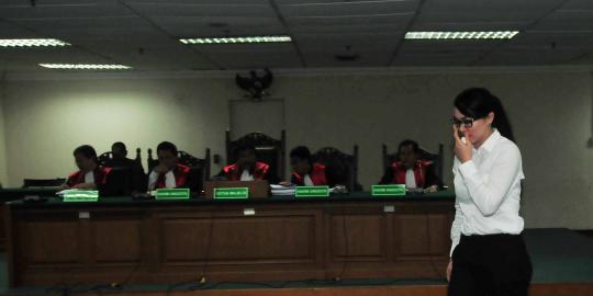 Gaji terbesar ke-4 di dunia, korupsi DPR dan DPRD paling banyak