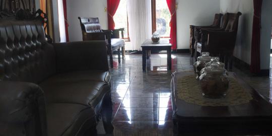 Mengintip bagian dalam rumah dukun jagal Muhyaro