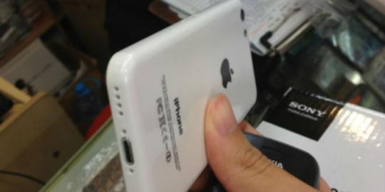 iPhone 5C mulai produksi tahap awal