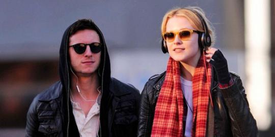 Evan Rachel Wood lahirkan anak pertama