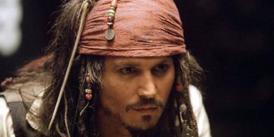 Johnny Depp tantang Disney untuk memecat dirinya
