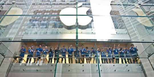 Tidak hanya di China, Apple juga 'kejam' terhadap karyawan di US