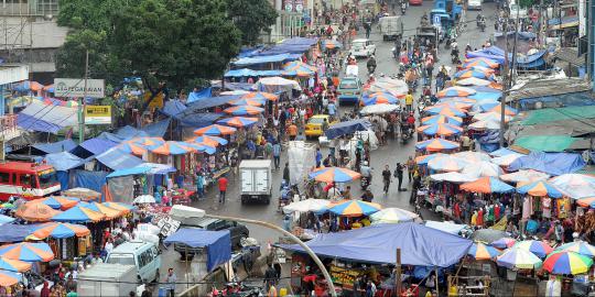 Jokowi: Kekurangan Blok G Pasar Tanah Abang bau kambing