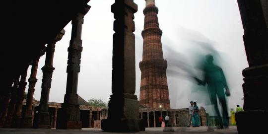 Qutub Minar, menara tertinggi di India berusia 1.000 tahun