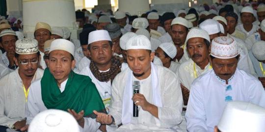 Kemuliaan bagi orang-orang yang berkumpul dalam majelis dzikir