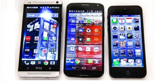 Ketika Moto X tantang Galaxy S4, iPhone 5, dan HTC One