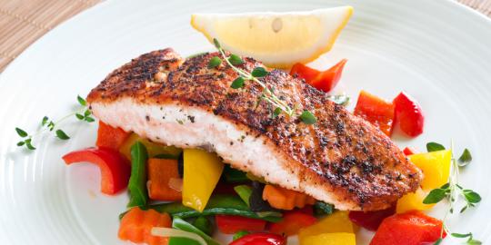 Salmon kurangi risiko kanker kulit
