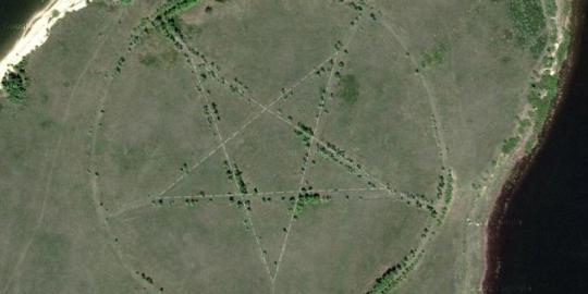 Pentagram misterius di Kazakhstan tertangkap kamera Google Earth