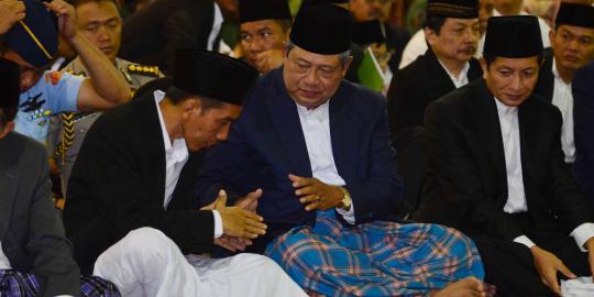 Keluar dari Baznas, SBY dicegat nenek-nenek