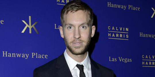 Calvin Harris cetak sejarah baru di chart musik Inggris