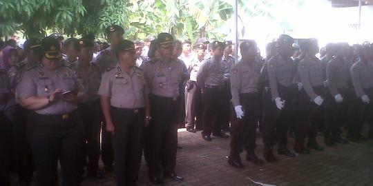 Puluhan pelayat padati rumah Almarhum Aiptu Dwiyatna