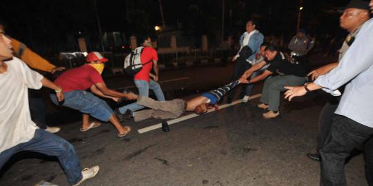 Malam takbiran, mahasiswa UKI tawuran dengan satpam RSCM