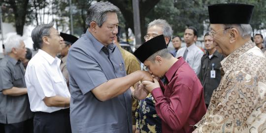 Kisah nestapa rakyat yang ingin salaman dengan Presiden 