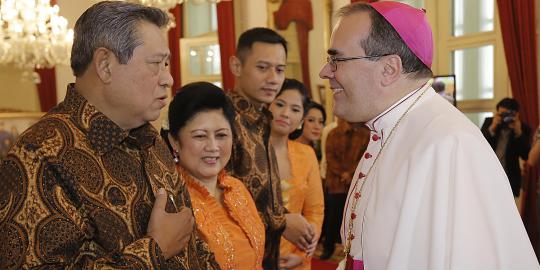 Foto-foto kegiatan Presiden SBY saat Idul Fitri