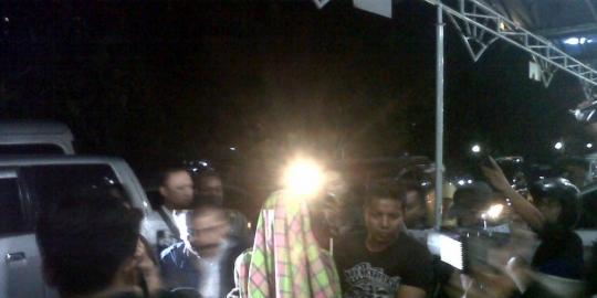 warga dengan dalih untuk sumbangan rev4